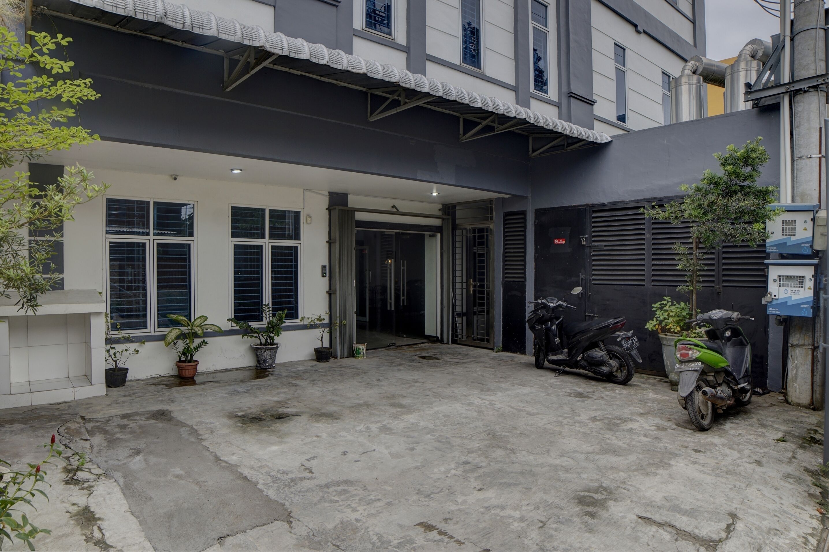 Foto - RedDoorz Hostel at FInest Medan