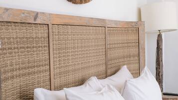 2 bedrooms, Egyptian cotton sheets, premium bedding, in-room safe
