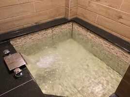 Basic Double Room | Down comforters, free WiFi