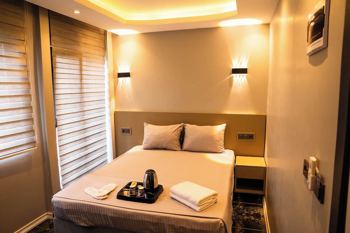 Habitación estándar | 1 habitación, espacio para trabajar con laptop y insonorización