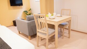 Ảnh chưa phân loại, 3 trong số 85 ảnh, nút