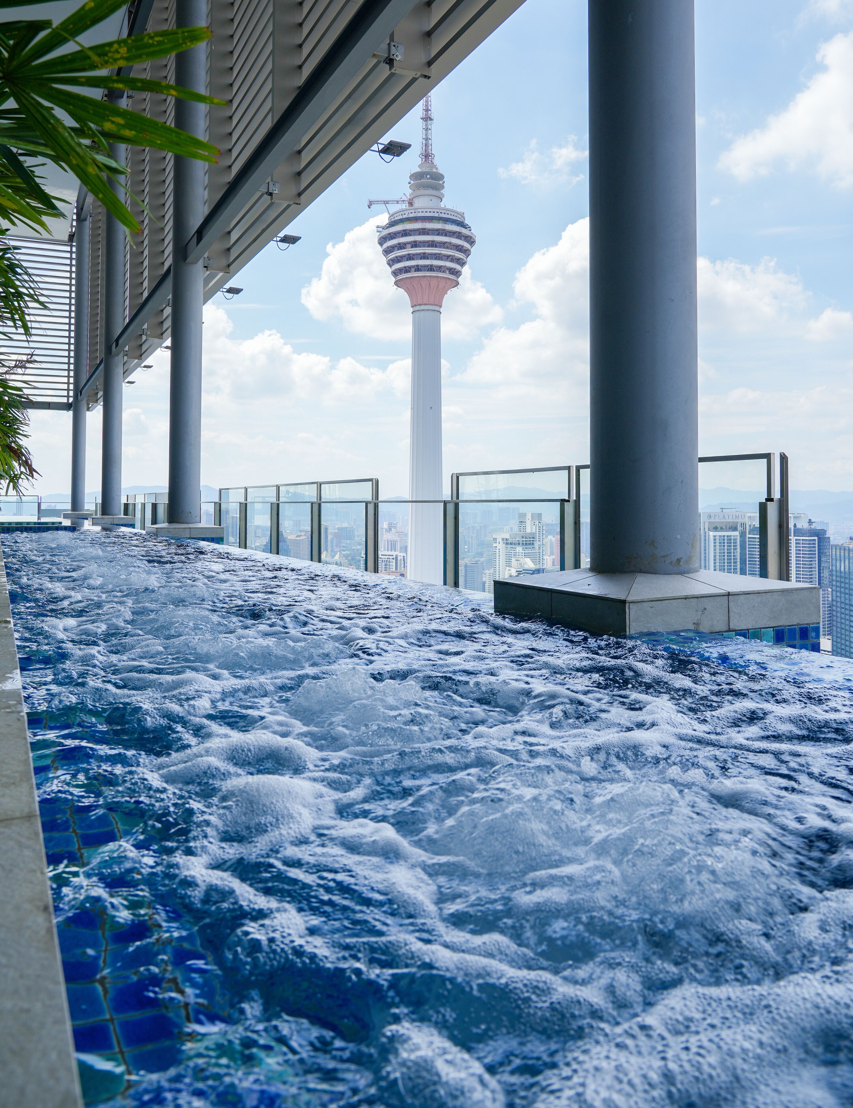 2 piscines extérieures