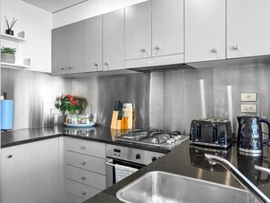 Fridge, microwave, oven, stovetop