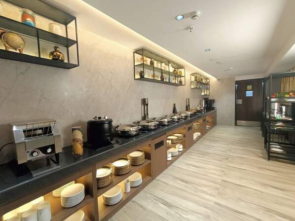 Daily continental breakfast (INR 600 per person) - Aralia International Airport Mumbai (Mumbai)