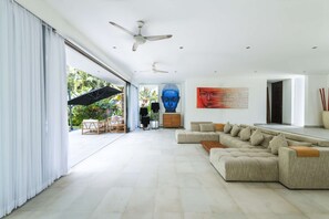 Interior - Serene Vibes in a Tropical Villa (Ubud)
