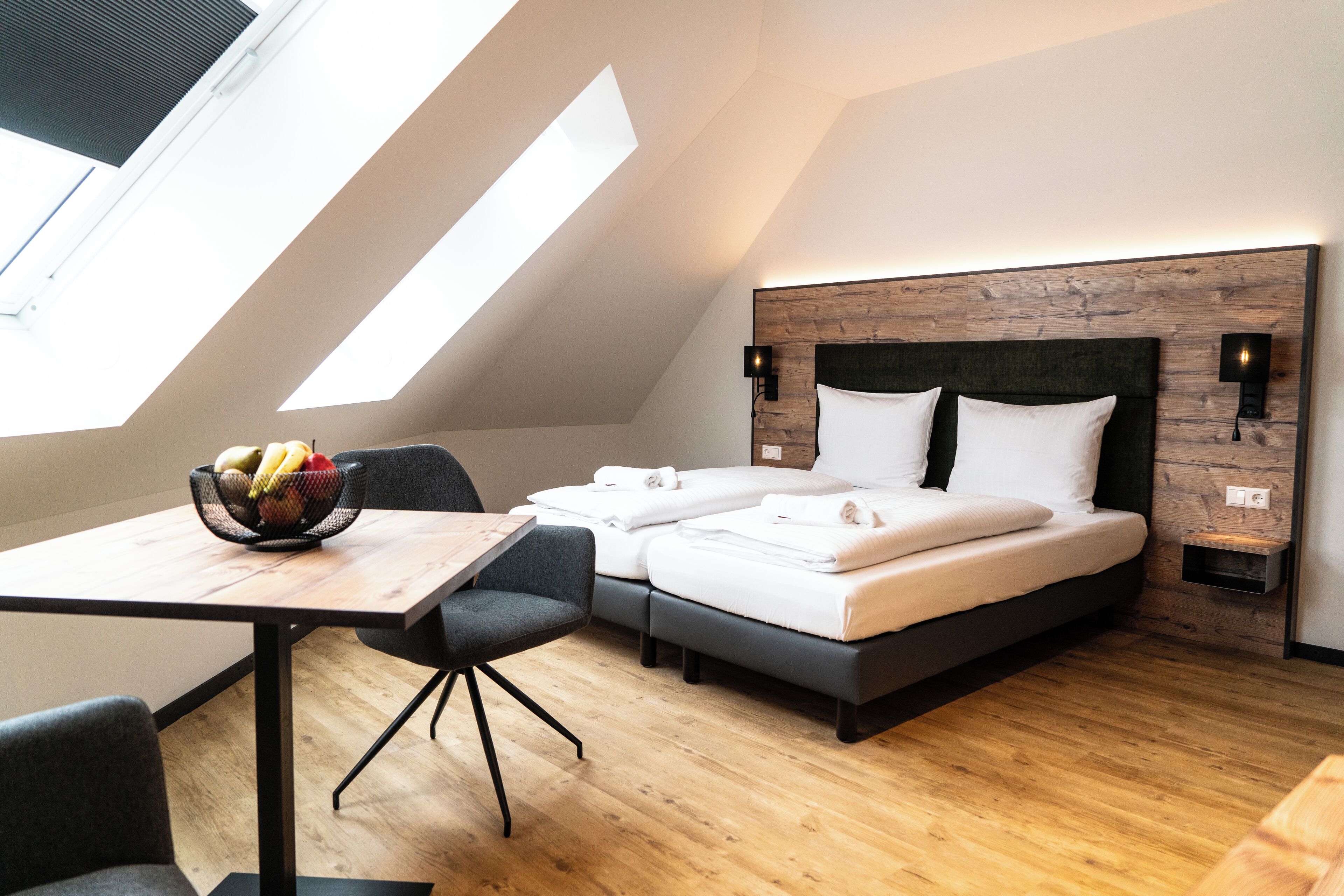 Superior Double Room, 1 King Bed with Sofa bed, Non Smoking, Allergy Friendly | Living area | Flat-screen TV