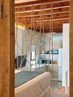 Suite Mediterranea Deluxe | Daunenbettdecken, Pillowtop-Betten, individuell dekoriert, Schreibtisch