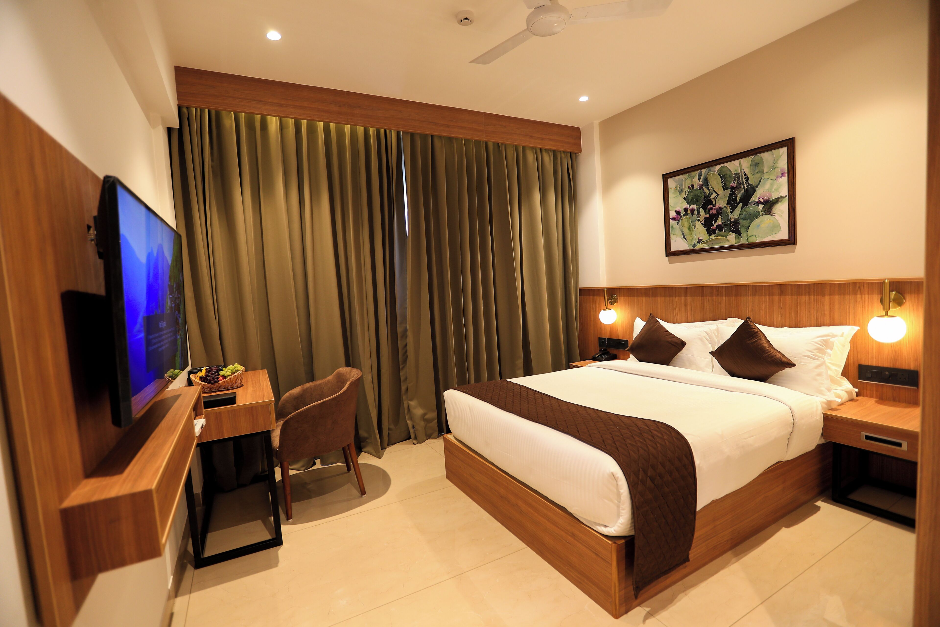 Standard Room | 1 bedroom, minibar, in-room safe, free WiFi