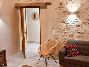 Interior - Spacious Renovated Barn with Indoor Pool, Large Garden, and Accessible Facilities (Cheffois)