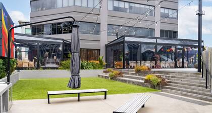 Ellerslie Sanctuary | Luxury Apt & Great Amenities
