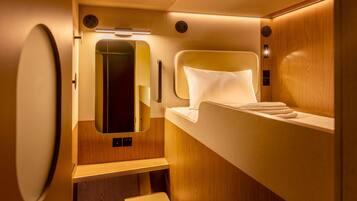 Single Cabin | Free WiFi