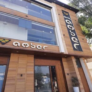 Exterior - Hotel Amber  (Thanesar)