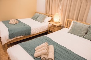 City Quadruple Room | Free WiFi