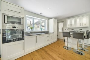 Fridge, microwave, oven, dishwasher