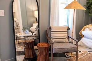 2 chambres, fer et planche à repasser, Wi-Fi, draps fournis