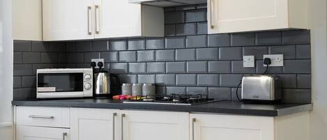 Fridge, microwave, oven, stovetop