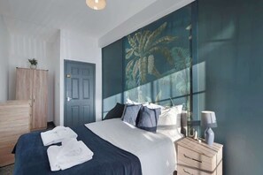 5 bedrooms, Internet, bed sheets - Stockton 5BR for Contractors w/Free WiFi & Parking (Stockton-on-Tees)