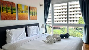 Apartment, 3 Bedrooms, Accessible, City View | 3 bedrooms