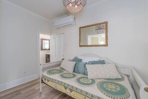 1 bedroom, desk, iron/ironing board, WiFi