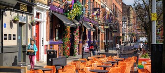 4 Bed Canal St Townhouse | Free Parking