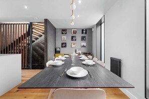 تناول الطعام