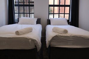 3 chambres, bureau, fer et planche à repasser, Wi-Fi gratuit