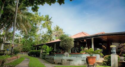 Mystic Riverfront Bungalow