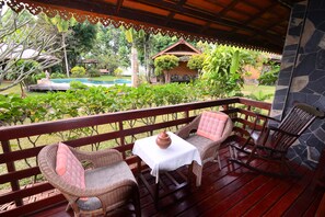 Deluxe Room, Pool View | Terrace/patio - Viang Yonok Hotel Restaurant Sports Club (Chiang Saen)