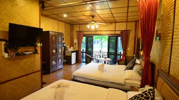 Superior Twin Room, Garden View | In-room safe, free WiFi, bed sheets