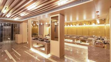 Daily buffet breakfast (INR 500 per person)