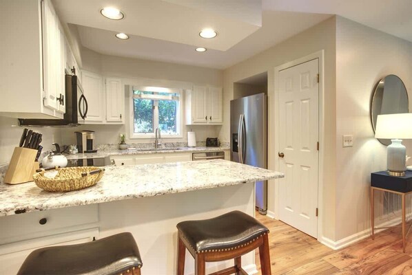 Fridge, microwave, oven, dishwasher