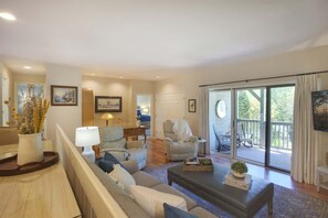 TV, fireplace, offices