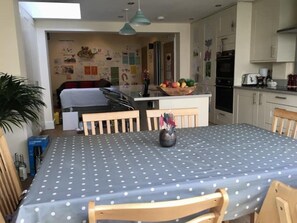 Dining - Spacious, Modern 3 bed Wimbledon, London home (London)