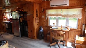 Interior - Relax on the River Philip! (Oxford Junction)