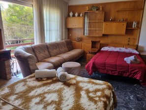 8 dormitoris, wifi i roba de llit 