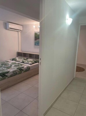 2 عدّة غرف نوم وواي فاي مجانًا وملاءات أسرّة