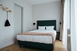 Hypo-allergenic bedding, Select Comfort beds, individually decorated - Hôtel La Pièce  (Brussels)