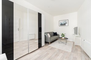 Leilighet, 1 soverom, kjøkken | Oppholdsrom