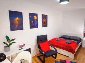 1 bedroom, iron/ironing board, WiFi, bed sheets - Design apartment at Einkaufspark Nordost | Messe (Hannover)