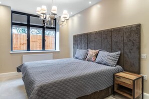 Apartment | 1 bedroom, iron/ironing board, free WiFi, bed sheets - Beautiful 1-bed Apartment in Golders Green, London (London)
