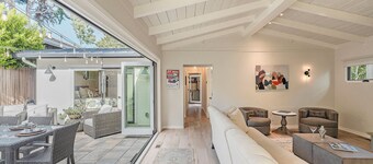 3907 Twin Tides - Updated Beach House with Hot Tub