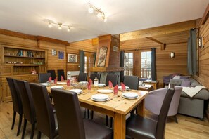 تناول الطعام