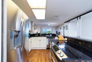 Fridge, microwave, oven, stovetop - Wonderful oceanfront condo with Intercoastal Views! (Saint Augustine)