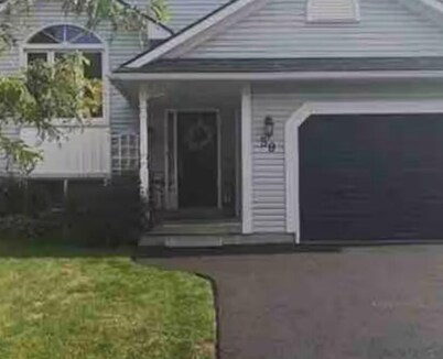 Cozy Luxury in peaceful Caledonia,  13 minutes away from Hamilton Airport 