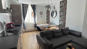 Smart TV, video games, books