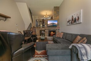 Televisie en een open haard