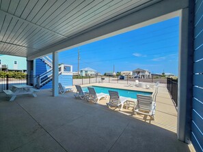 Terrace/patio - Make Waves for LESS 20% OFF!!! GOLF CART, Pool Heat/Chill Option, 4BR/4BA (St. George Island)