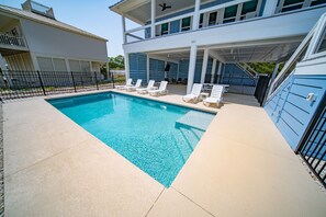 A heated pool - Make Waves for LESS 20% OFF!!! GOLF CART, Pool Heat/Chill Option, 4BR/4BA (St. George Island)