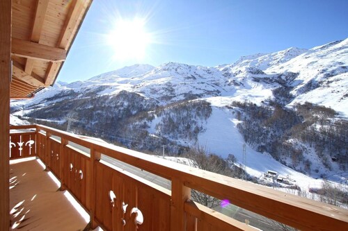 Chalet, ski-in/ski-out & foot of the slopes, balcony, fireplace or stove, parking, tv, ski locker