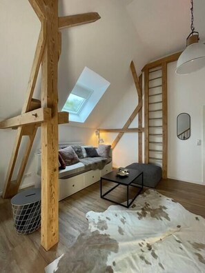 TV, fireplace - Traum Loft in Idyllischer Naturlage (Kerpen)